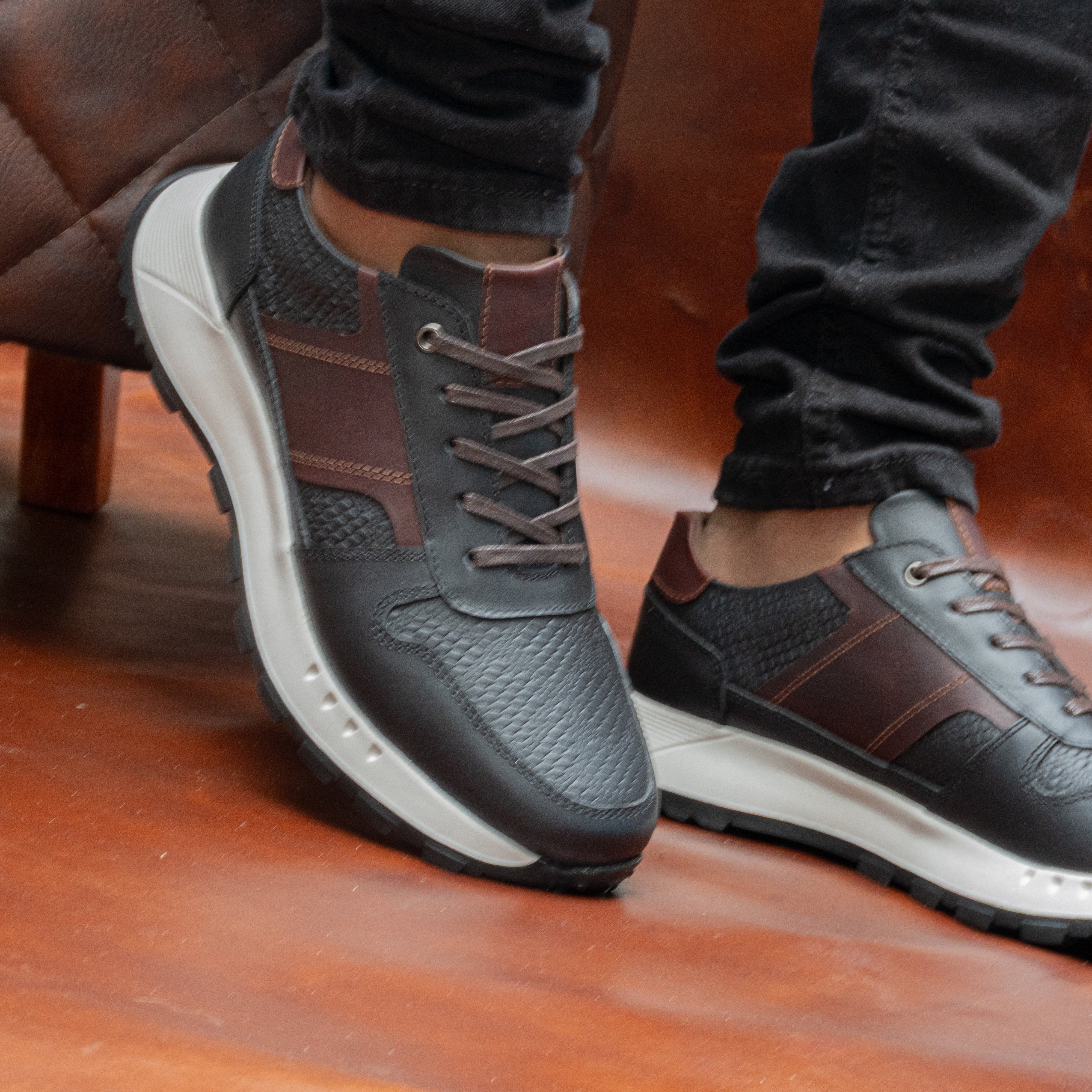 Tenis de cuero para hombre Dominik Negro x Cogñac