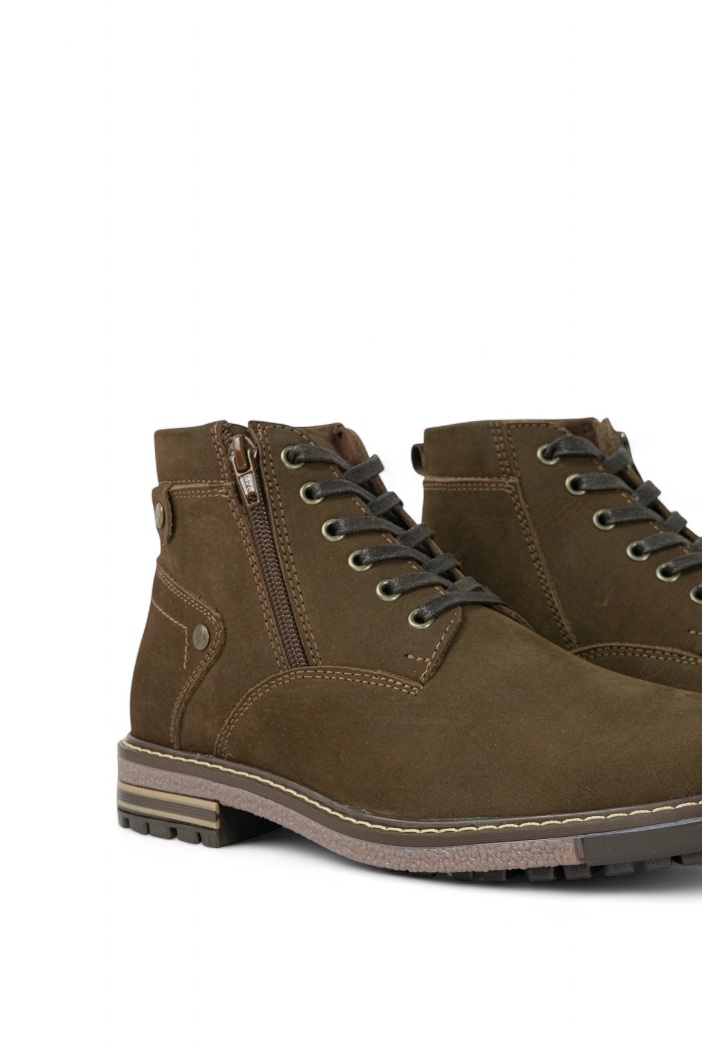 Bota Manchester Nobuck Bisont